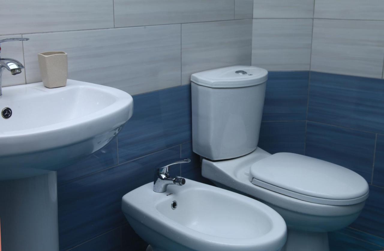 Old Town Boulevard Apartment In City Center Драч Екстериор снимка