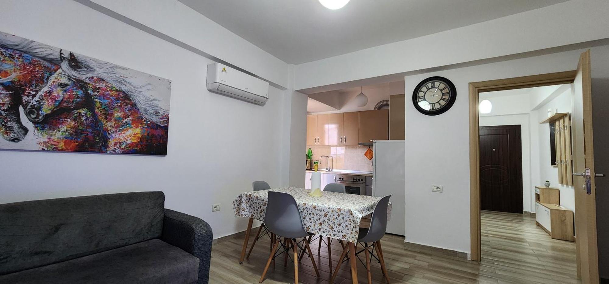 Old Town Boulevard Apartment In City Center Драч Екстериор снимка
