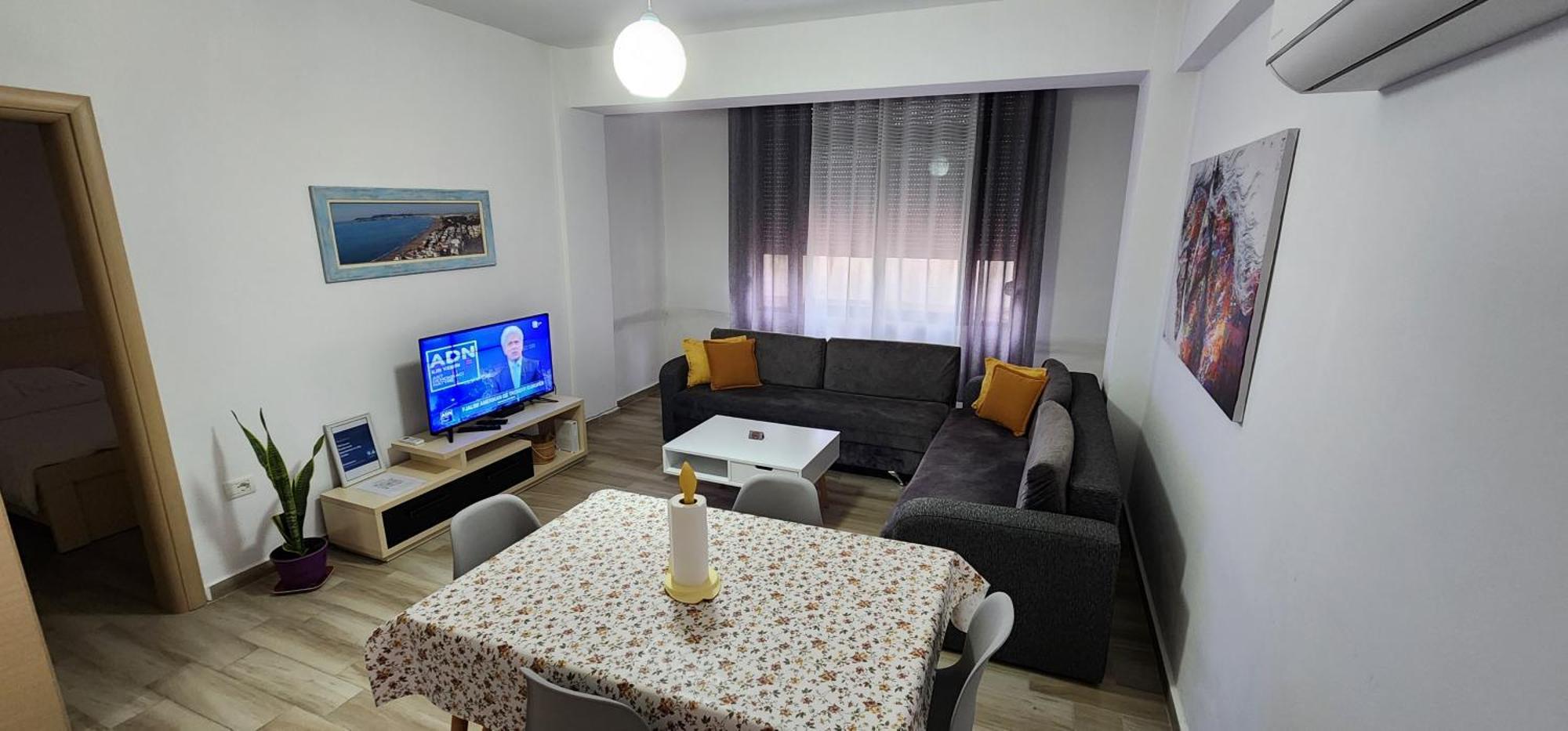 Old Town Boulevard Apartment In City Center Драч Екстериор снимка