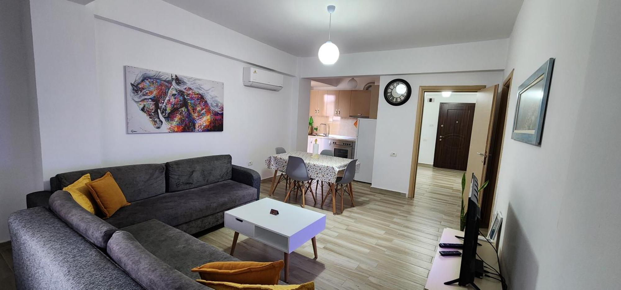 Old Town Boulevard Apartment In City Center Драч Екстериор снимка