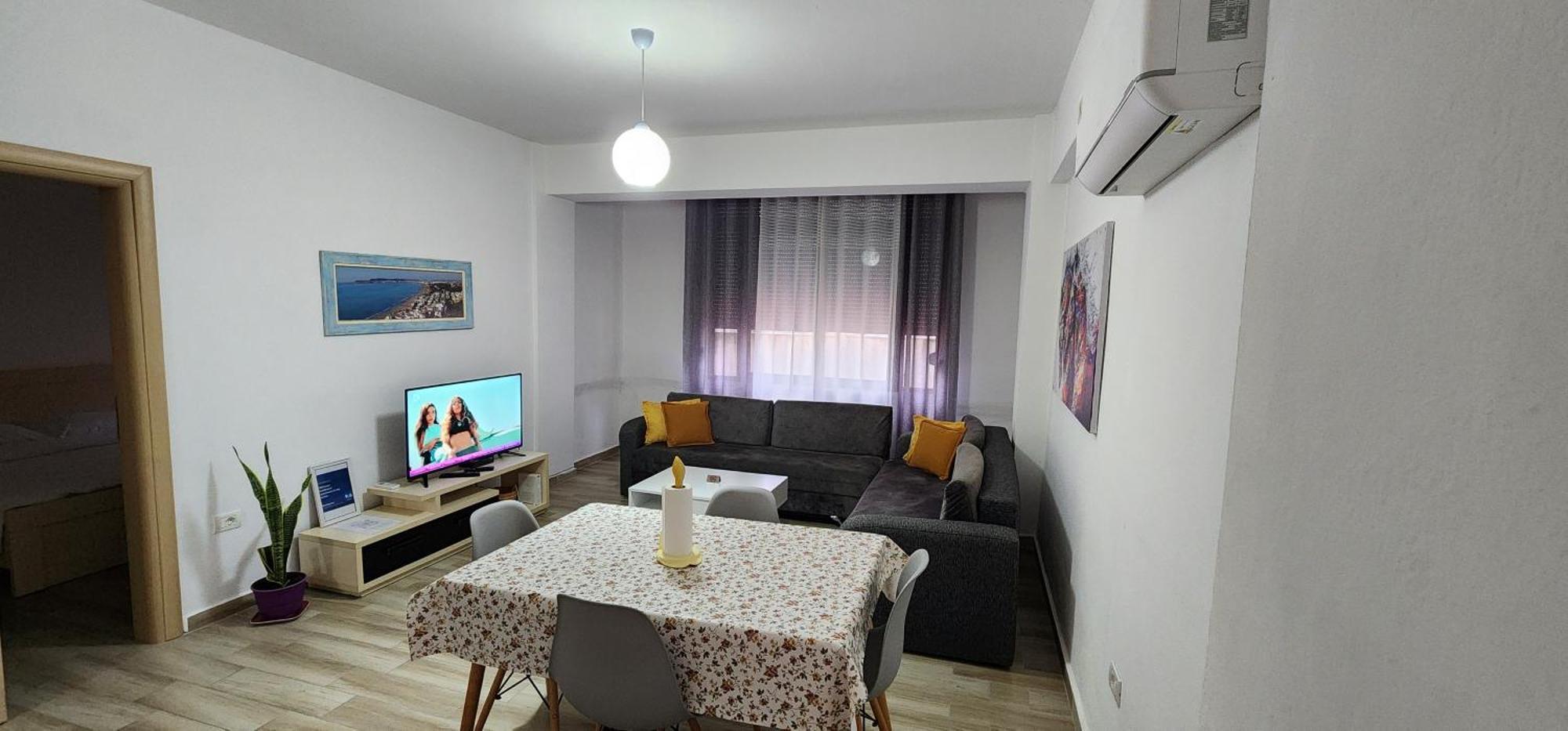 Old Town Boulevard Apartment In City Center Драч Екстериор снимка